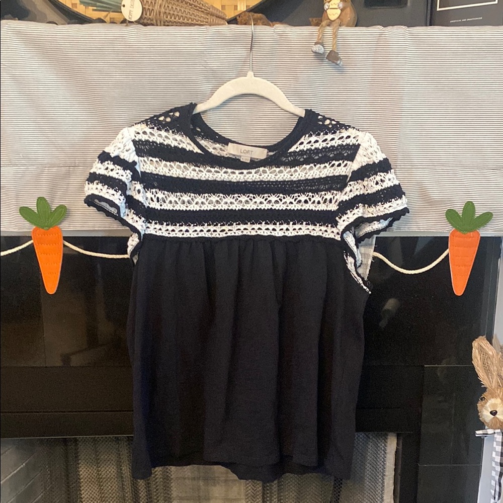 Loft Women’s Black and White top with Crochet Neck Line.